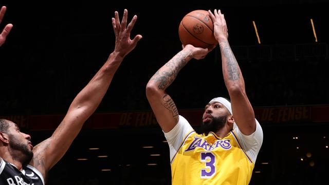 20222501-anthony-davis-shoots-vs-nets-cropped.jpg